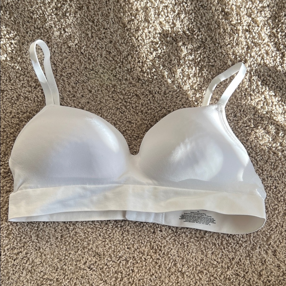 White Seamless Bra
